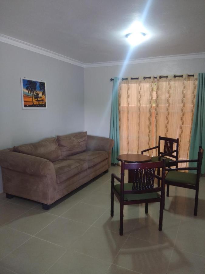 M & L Shared Apartment Punta Cana Exteriör bild